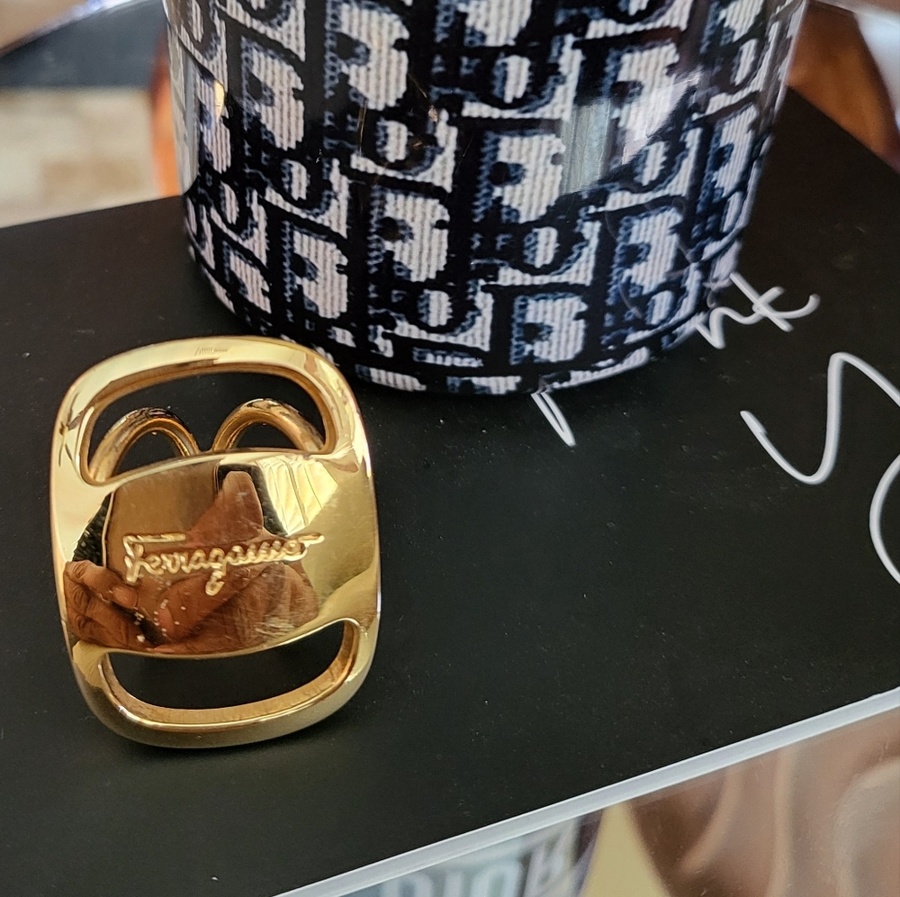 Salvatore Ferragamo Scarf Ring Gold Tone.